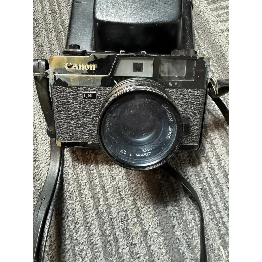 Canon Canonet QL17 GIII, a 35mm film rangefinder camera